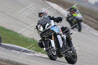 media/Nov-29-2025-TrackDaz (Sat) [[10ae2d9bce]]/A Group/Session 3 (Outside Grapevine)/